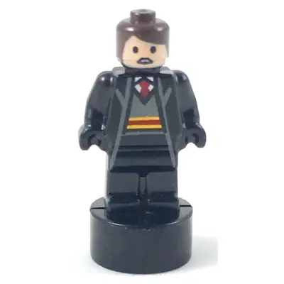 Gryffindor Student Statuette / Trophy #1, Dark Brown Hair