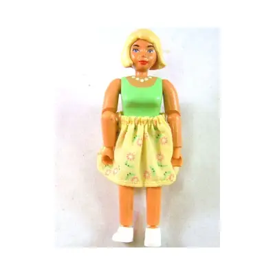 Belville Female, Adult Woman - Light Violet Shorts, Medium Green Shirt, Light Yellow Hair, Skirt
