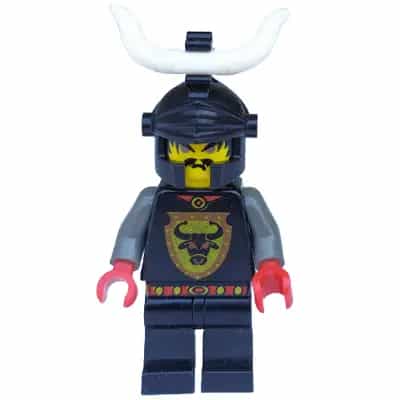 Knights Kingdom I - Cedric the Bull (Robber Chief), Black Dragon Helmet, Horns