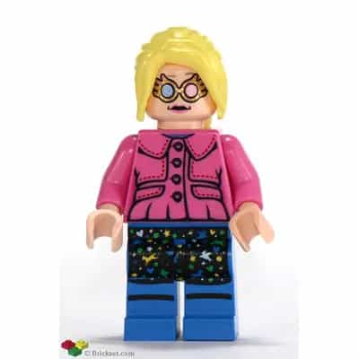 Luna Lovegood - Dark Pink Jacket, Ponytail