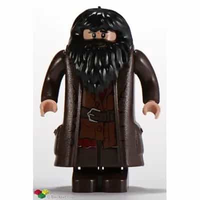 Rubeus Hagrid - Dark Brown Topcoat with Buttons (Light Nougat Version with Movable Hands)