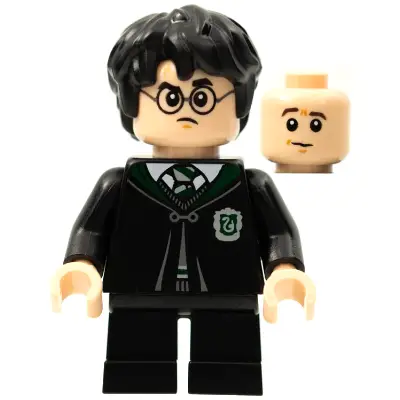 Harry Potter - Black Slytherin Robe and Short Legs (Gregory Goyle Transformation)