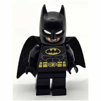 Batman - Black Suit, Yellow Belt, Cowl with White Eyes, Lopsided Grin / Open Mouth Smile with Teeth