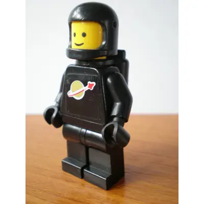 Classic Space - Black with Air Tanks, Stickered Torso Pattern