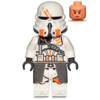 Clone Airborne Trooper, 212th Attack Battalion (Phase 2) - White Arms, Dirt Stains, Dark Bluish Gray Cloth Kama, Nougat Head