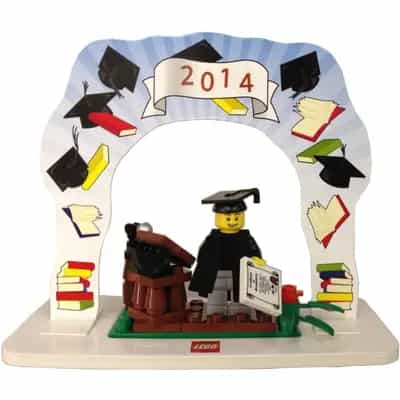 Classic Minifigure Graduation Set