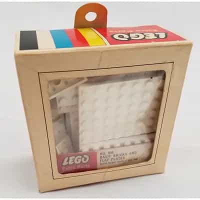 Assorted White Bricks & Plates