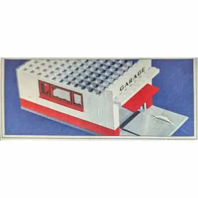 Garage with Automatic Door (Gray base and door frame)