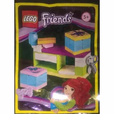 Gift wrapping table