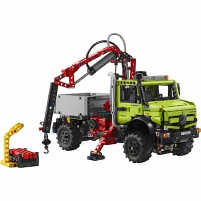 Mercedes-Benz Unimog U 5023 z dźwigiem