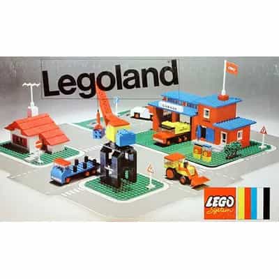 Town Centre Set with Roadways